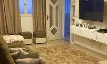 Imagem 2: Casa para aluguel e venda possui 179 metros quadrados com 3 dormitórios