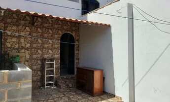 Imagem 2: Casa para aluguel possui 75 metros quadrados com 3 quartos em Campo Grande - Rio de Janeir