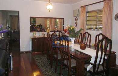 Imagem 3: Sobrado com 256 m², sendo 3 quartos (1 suíte) e 4 vagas, à venda por R$ 896.000 - Chora Me