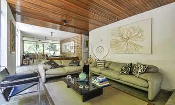 Imagem 2: Casa toda isolada em um terreno com 402,00 m² (12,00 x 33,50m²). 3 quartos sendo 1 suíte e