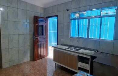 Imagem 5: Casa com 3 cômodos grandes e garagem - Santo André