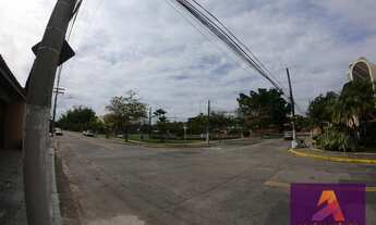 Imagem 3: Casa Térrea extremamente charmosa no Condomínio Jardim das Colinas, bem próxima a praça ce