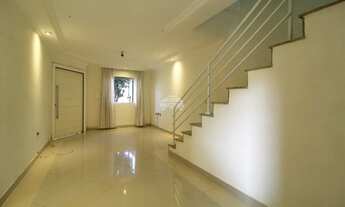 Imagem 2: Sobrado para venda com 164 metros quadrados com 3 quartos em Capão Raso - Curitiba - PR