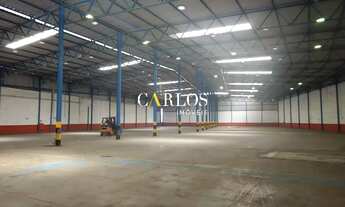 Imagem 7: Galpão em frente ao Ceasa com pátio e docas