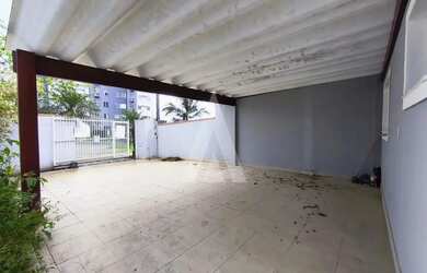 Imagem 4: GEMINADO AMPLO COM PISCINA NO SANTO ANTÔNIO COM 04 QUARTOS SENDO 02 SUÍTES