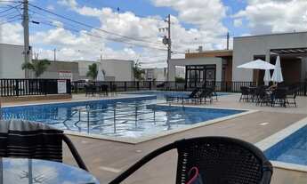 Imagem 7: Casa 2/4 sendo uma suíte, condomínio Vila Fiore, bairro Sim