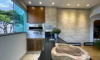 Imagem 4: Apartamento com 3 quartos sendo 01 suíte e closet e 4 vagas de garagem. À venda, no bairro