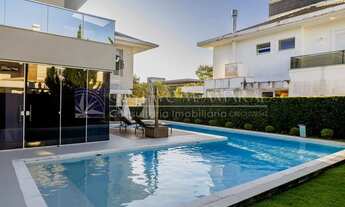 Imagem 5: Imóvel para venda possui 781 metros quadrados com 5 quartos