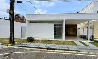 Imagem: ALUGO EXCELENTE CASA TERREA BASTANTE AMPLA