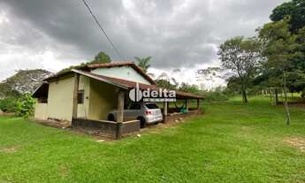 Imagem 2: Chácara disponível para locação no bairro Recreio Lago Azul em Uberlândia-MG