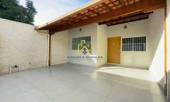 Imagem: Oportunidade no Santa Amélia - Casa Completa