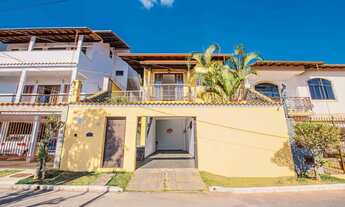 Imagem 2: Casa com deck e gourmet em condomínio fechado para venda