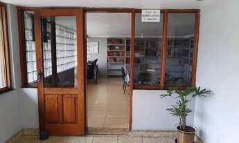 Imagem 5: Apartamento reformado todo em porcelanato e móveis planejados