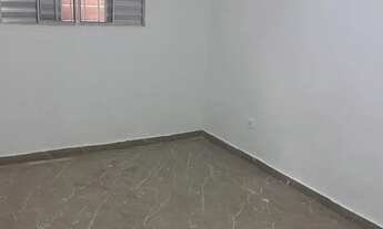 Imagem 2: Imóvel para aluguel tem 10 metros quadrados com 1 quarto em Vila Ester (Zona Norte) - São