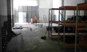 Imagem 3: Galpão para Locação em Rio de Janeiro, Penha, 2 banheiros, 2 vagas