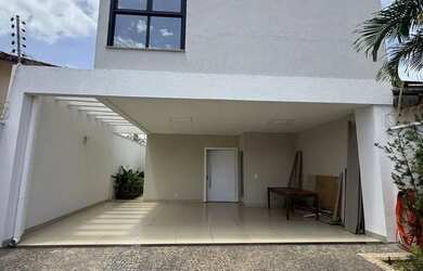 Imagem 4: VENDO OU ALUGO BELÍSSIMA SOBRADO com 3 suítes plenas com piscina