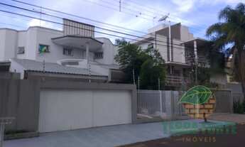 Imagem: Casa assobradada com 4 quartos - Bairro