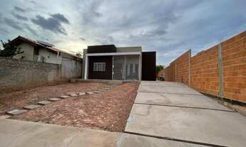 Imagem 5: Casa para Venda em Cuiabá, Dom Bosco, 3 dormitórios, 1 suíte, 2 banheiros, 4 vagas