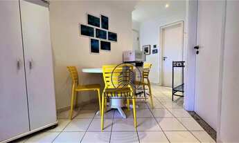 Imagem 5: Apartamento no Guarujá, na praia das Pitangueiras, quadra do mar, sacada, vista mar