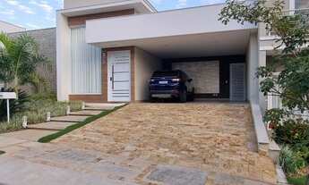 Imagem 3: Casa Térrea Mobiliada no Condomínio Residencial Esplanada - 3 Suítes