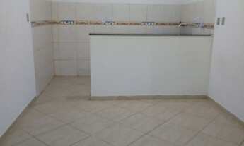 Imagem 2: Aluga-se Casa com 1/4