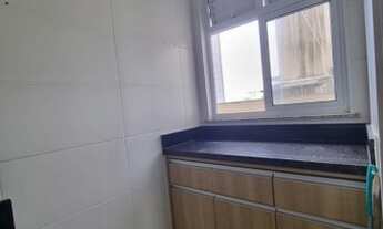 Imagem 7: Apartamento 2 quartos sendo 1 suíte vista lateral para o Mar. mobília fixas