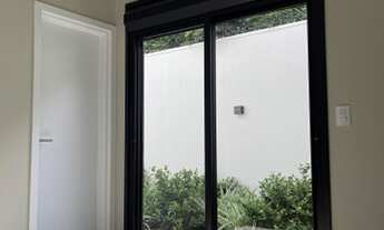 Imagem 4: Casa de condomínio térrea para venda tem 381 metros quadrados com 4 quartos