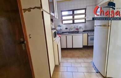 Imagem 6: VENDE-SE Casa com 5 dormitórios