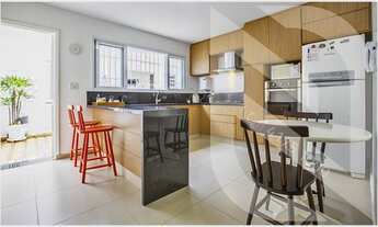 Imagem 2: Excelente sobrado em zona mista proximo ao Pueri Domus