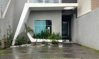 Imagem: Sobrado Semi Mobiliado com Piscina