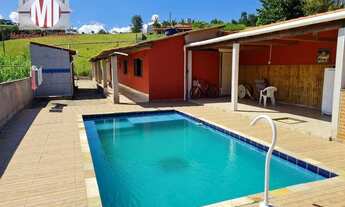 Imagem: Linda chácara com 02 dormitórios, piscina