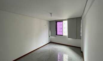 Imagem 4: Apartamento no Meireles, com 80 m2 e à duas quadras da Beira Mar e Cocobambu