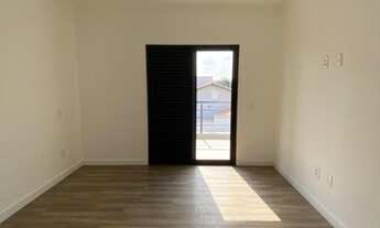 Imagem 3: Casa de condomínio para venda tem 219 metros quadrados de construção