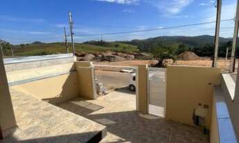 Imagem 6: Sobrado para venda possui 140 metros quadrados com 3 quartos