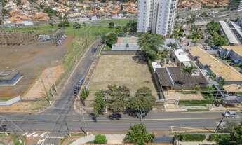 Imagem 7: Terreno de esquina ideal para vila de casas