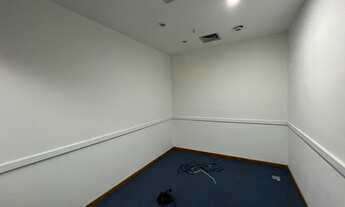 Imagem 3: Sala/Conjunto para aluguel possui 100 metros quadrados com 4 quartos