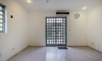 Imagem 7: Casa charmosa bem localizada com 180m² com 2 quartos em Alto de Pinheiros - São Paulo