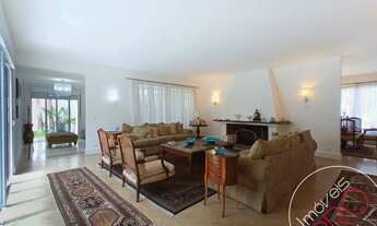 Imagem 4: Casa no Brooklin Velho com 680m² piscina, churrasqueira, lindo jardim e 6 vagas