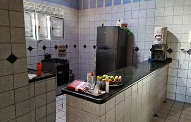 Imagem 6: Casa em Pitangui - Rua da Praia com 6 quartos