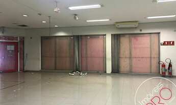 Imagem: Esquina Moema Pássaros, 300 metro em vão