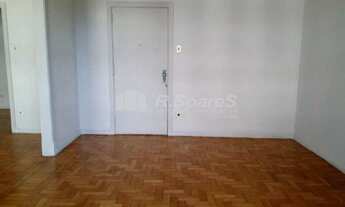 Imagem 6: Apartamento para venda possui 177 metros quadrados com 3 quartos em Copacabana - Rio de Ja