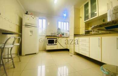 Imagem 7: Apartamento para venda possui 124 metros quadrados com 4 quartos