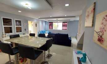 Imagem 2: Casa de condomínio sobrado para venda tem 180 metros quadrados com 4 quartos