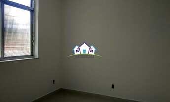 Imagem 3: Apartamento em condomínio pequeno, TOTALMENTE REFORMADO. Composto de Sala, 2 dormitórios