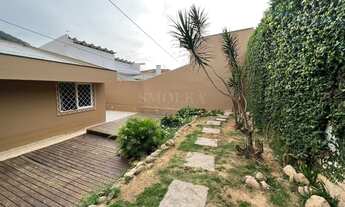 Imagem 3: Casa para venda tem 300 metros quadrados com 3 quartos em Trindade - Florianópolis - SC