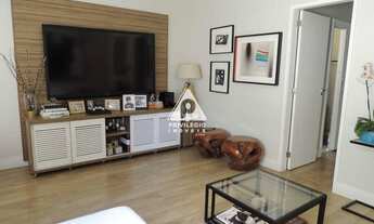 Imagem: 3 quartos, 2 banheiros, armários embutidos