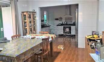 Imagem 5: Vende-se casa com terreno inteiro e ótima localização próximo ao colégio Bezerra em Maríli