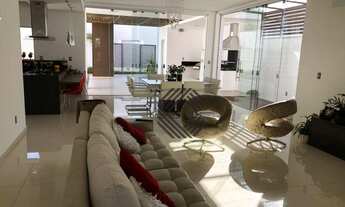 Imagem 2: Lindo Sobrado no Codomínio Mont Blanc em Sorocaba/SP/03 Suítes/01 Master/300m2-Ac/360m2-At