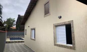 Imagem 4: Casa para venda possui 150 metros quadrados com 3 quartos em Jardim Regina - Itanhaém - SP
