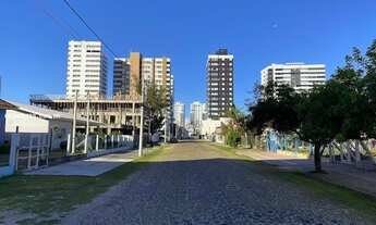 Imagem 4: Apartamento 2 dormitórios para Venda em Tramandaí, CENTRO, 2 dormitórios, 1 banheiro, 1 va